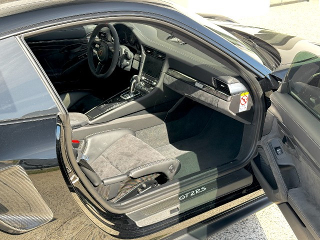 
                                                Voiture
                                                 Voiture Coupé - Porsche 911 (991) GT2 RS - 459970€