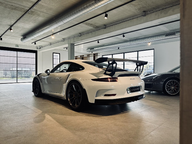 
                                                Voiture
                                                 Voiture Coupé - Porsche 911 (991) GT3 RS - 220970€