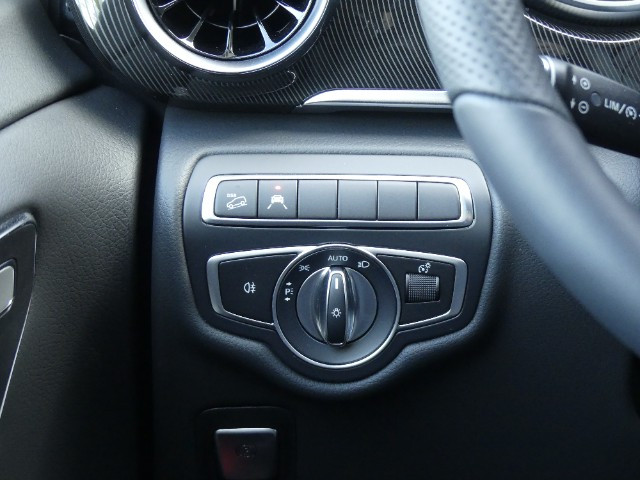 
                                                Voiture
                                                 Voiture Monospace - Mercedes-benz Classe V Long 250D 9G-Tronic VanTourer Urban - 69970€