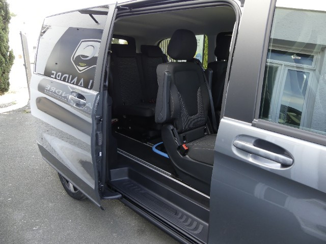 
                                                Voiture
                                                 Voiture Monospace - Mercedes-benz Classe V Long 250D 9G-Tronic VanTourer Urban - 69970€