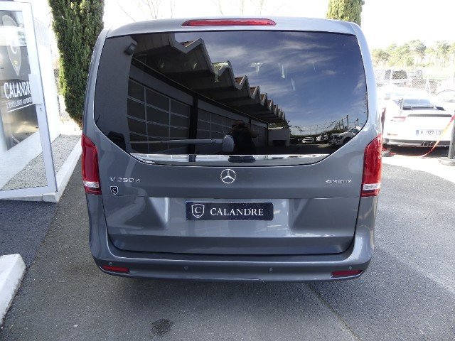 
                                                Voiture
                                                 Voiture Monospace - Mercedes-benz Classe V Long 250D 9G-Tronic VanTourer Urban - 69970€