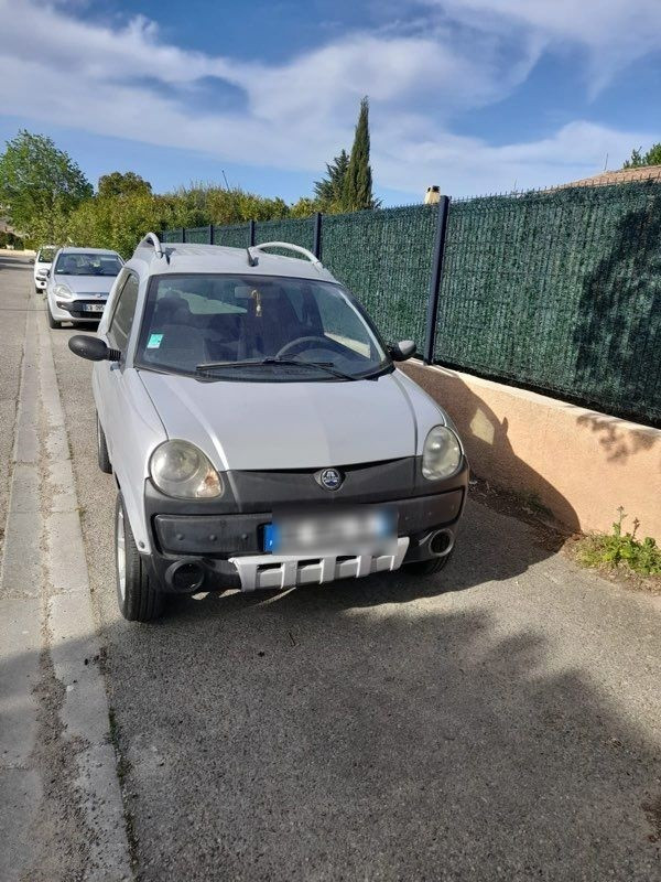 
                                                Voiture
                                                 Voiture sans permis