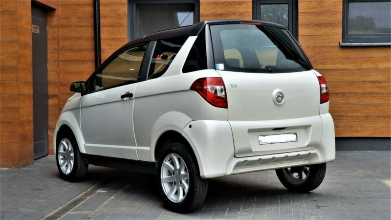 
                                                Voiture
                                                 VOITURE SANS PERMIS AIXAM CROSSLINE L6E