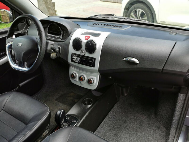 
                                                Voiture
                                                 VOITURE SANS PERMIS LIGIER JS 50
