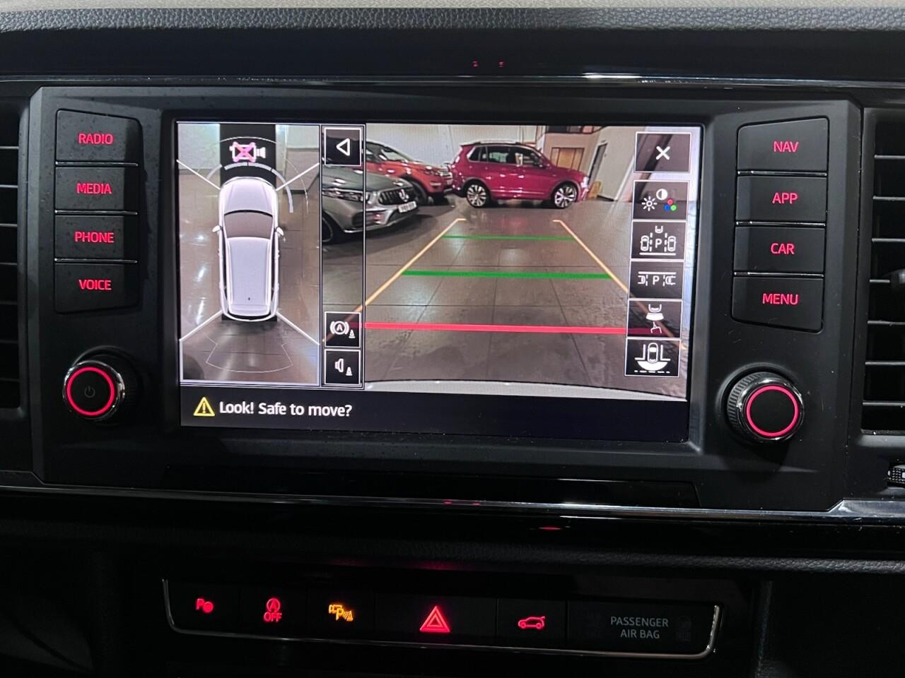 
                                                Voiture
                                                 Volkswagen Ateca 1.6 TDI XCELLENCE Lux SUV 5dr Diesel DSG Euro 6 (s/s) (115 ps) SUV