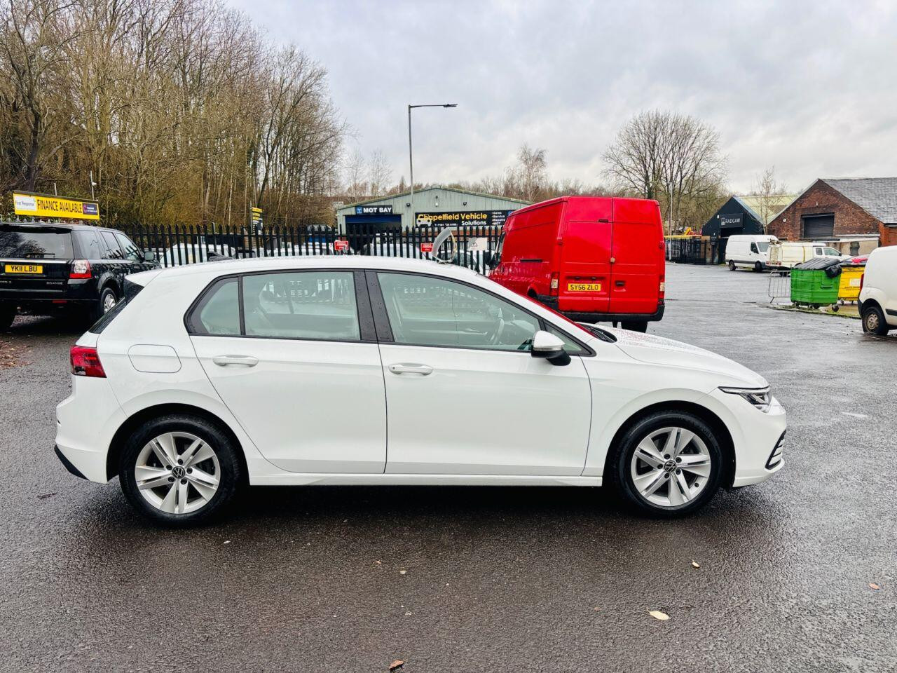 
                                                Voiture
                                                 Volkswagen Golf 1.5 eTSI MHEV Life Hatchback 5dr Petrol Hybrid DSG Euro 6 (s/s) (150 ps) MOT 11/26 54K FSH AUTO ULEZ