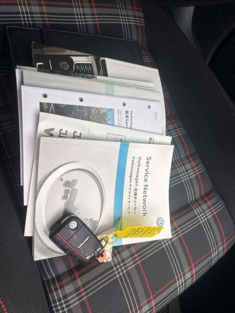 
                                                Voiture
                                                 Volkswagen Golf 2.0 TSI GTI TCR HATCHBACK 5DR PETROL DSG EURO 6 (S/S) (290 PS) AUTO MOT 11/26 40K ULEZ