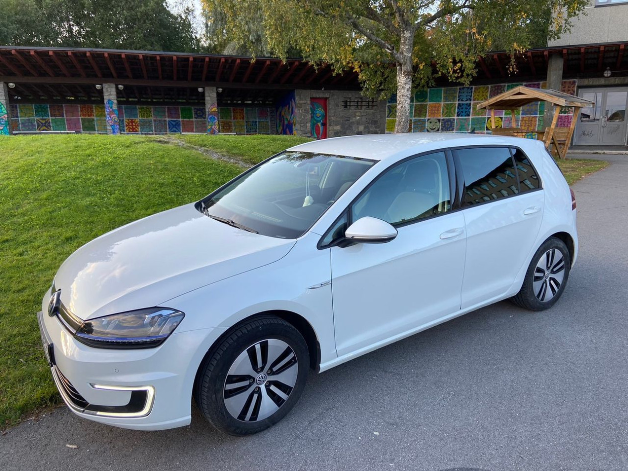 
                                                Voiture
                                                 Volkswagen Golf