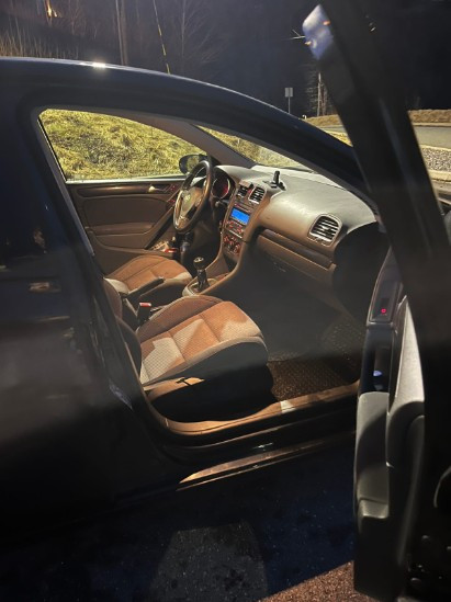 
                                                Voiture
                                                 Volkswagen golf