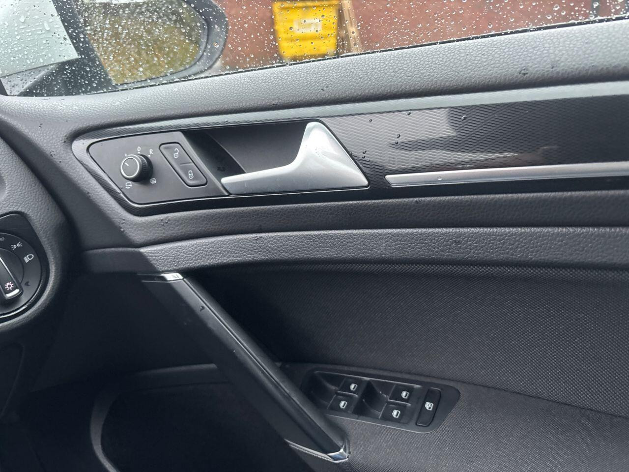 
                                                Voiture
                                                 Volkswagen Golf GTI MOT 11/26 AUTO 63K FSH ULEZ 2.0 5dr