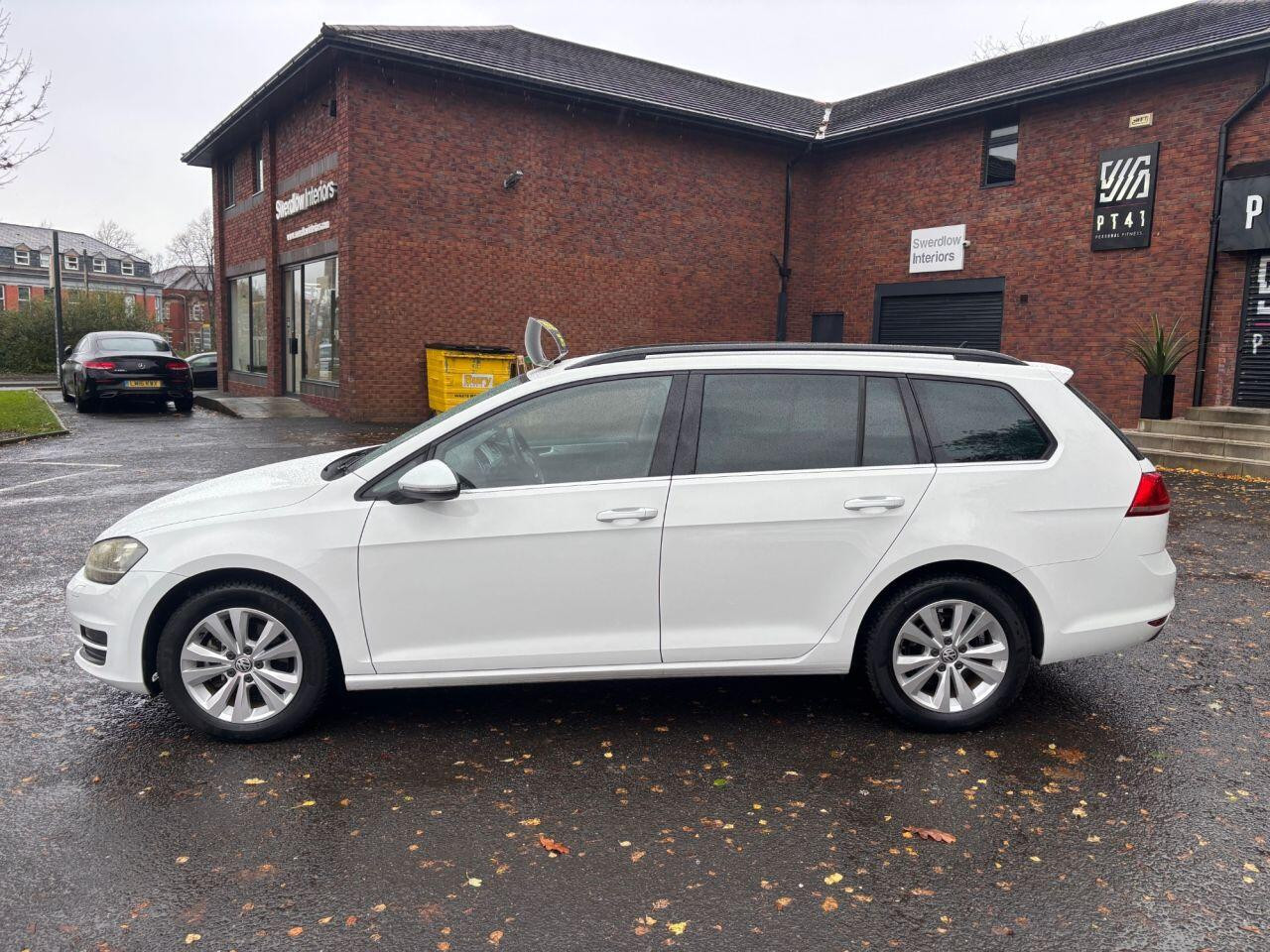 
                                                Voiture
                                                 Volkswagen Golf SE FSI MOT 11/26 AUTO 32K PSH ULEZ 1.4 5dr