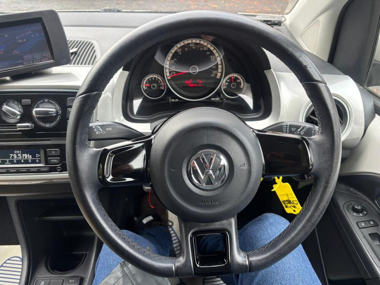 
                                                Voiture
                                                 Volkswagen Hatchback 1.0 High up! (2012/62) 5dr