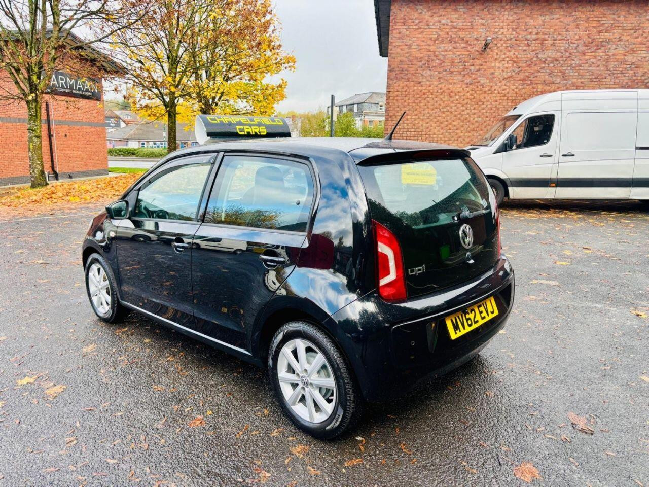 
                                                Voiture
                                                 Volkswagen Hatchback 1.0 High up! (2012/62) 5dr