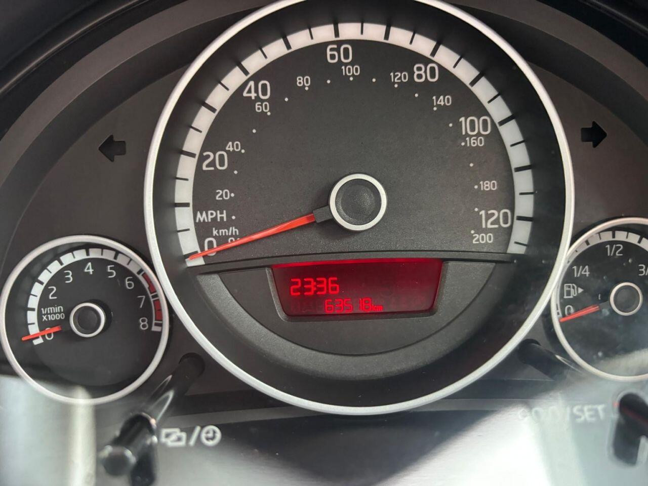 
                                                Voiture
                                                 Volkswagen Hatchback 1.0 High up! (2012/62) 5dr