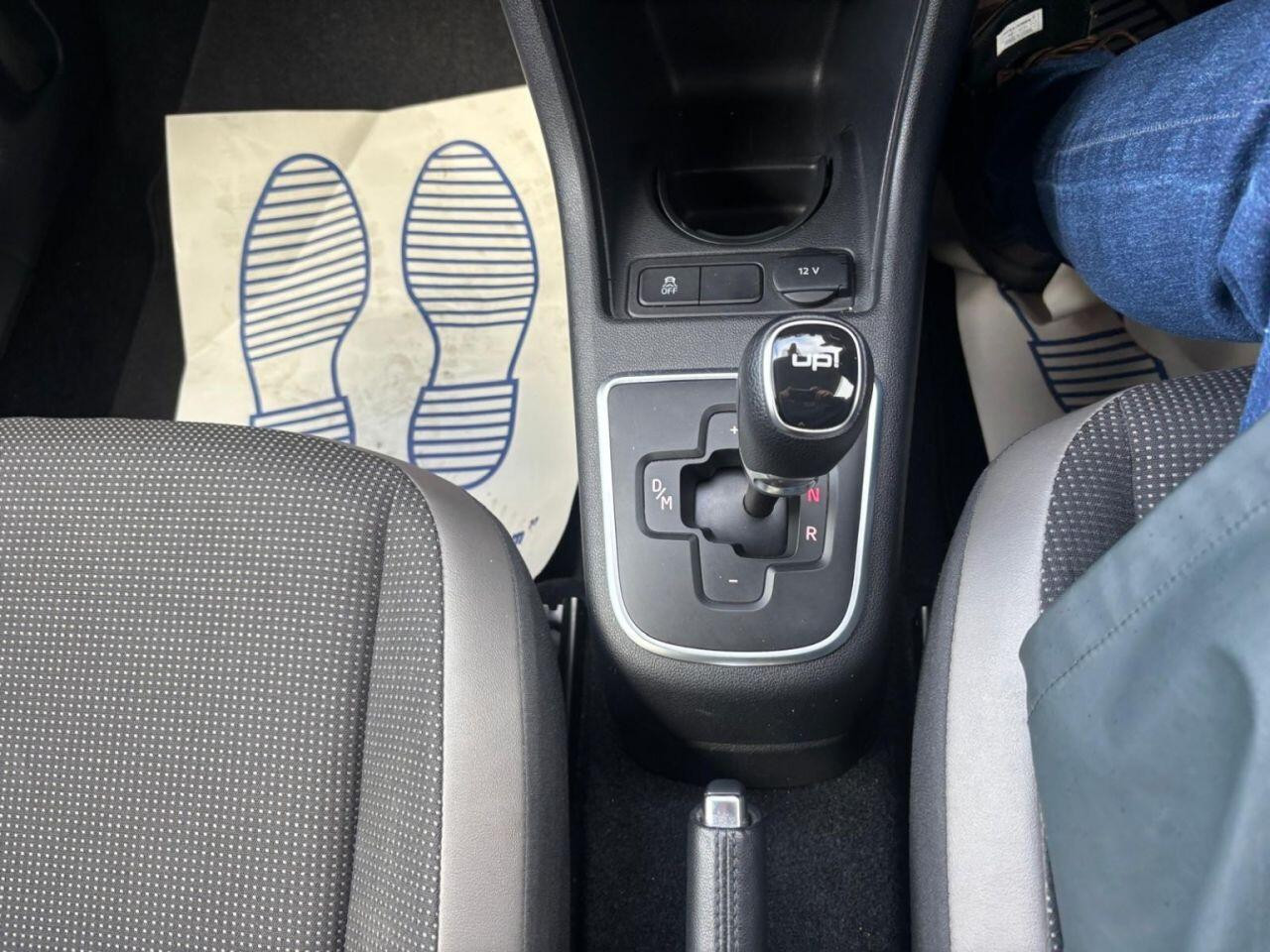 
                                                Voiture
                                                 Volkswagen Hatchback 1.0 High up! (2012/62) 5dr