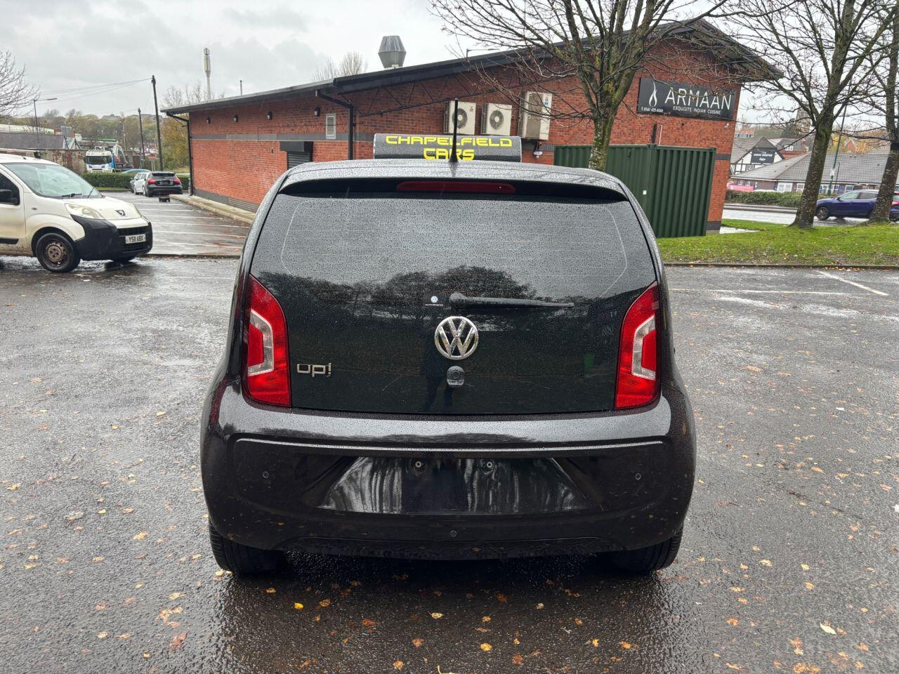 
                                                Voiture
                                                 Volkswagen HIGH UP AUTO MOT 11/26 39K ULEZ 1.0 5dr