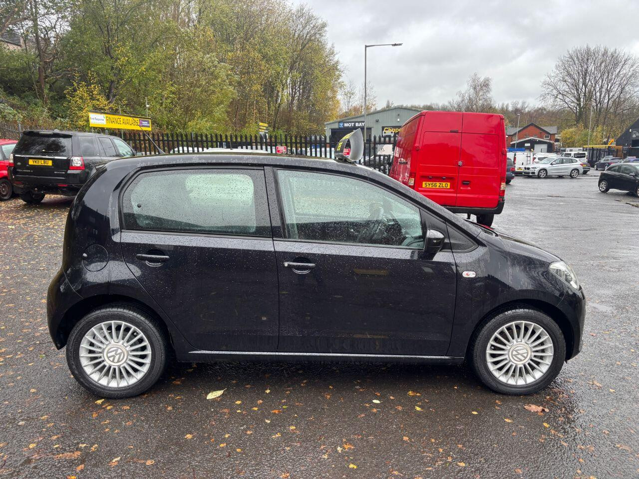 
                                                Voiture
                                                 Volkswagen HIGH UP AUTO MOT 11/26 43K ULEZ 1.0 5dr