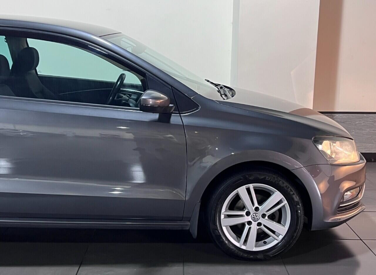 Voiture
                                                 Volkswagen Polo 1.0 BlueMotion Tech Match Edition Hatchback 3dr Petrol Manual Euro 6 (s/s) (75 ps)