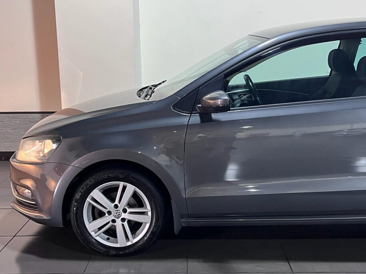 Voiture
                                                 Volkswagen Polo 1.0 BlueMotion Tech Match Edition Hatchback 3dr Petrol Manual Euro 6 (s/s) (75 ps)