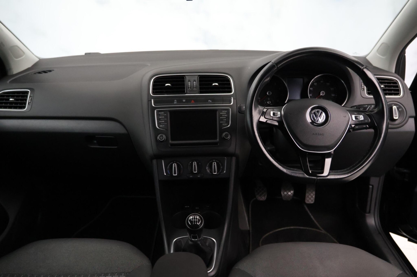 
                                                Voiture
                                                 Volkswagen Polo 1.0 TSI BlueMotion Tech SEL Euro 6 (s/s) 3dr