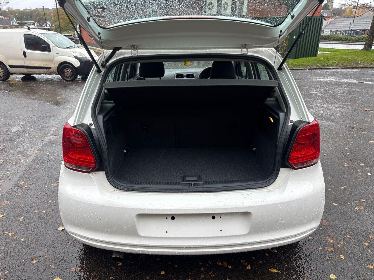 
                                                Voiture
                                                 Volkswagen Polo 1.2 MATCH 5D 59 BHP AUTO MOT 11/26 19K PSH