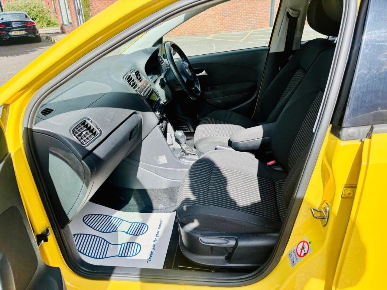 
                                                Voiture
                                                 Volkswagen Polo 1.2 TSI BlueMotion Tech SE Hatchback 5dr Petrol DSG Euro 6 (s/s) (90 ps)