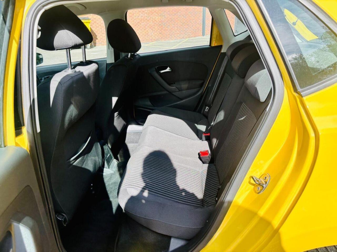 
                                                Voiture
                                                 Volkswagen Polo 1.2 TSI BlueMotion Tech SE Hatchback 5dr Petrol DSG Euro 6 (s/s) (90 ps)