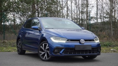 
                                                Voiture
                                                 Volkswagen Polo R-Line IQ-Light/Cam/ParkAss