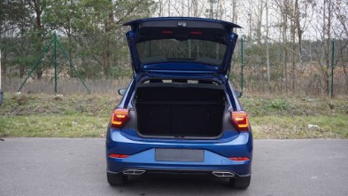 
                                                Voiture
                                                 Volkswagen Polo R-Line IQ-Light/Cam/ParkAss