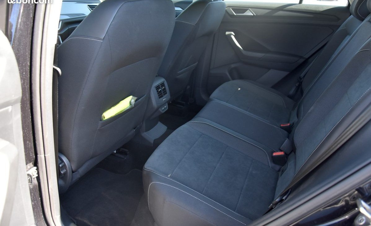 
                                                Voiture
                                                 Volkswagen T-Roc 2.0 TDI 150ch Style DSG7 + Options -39 800 km