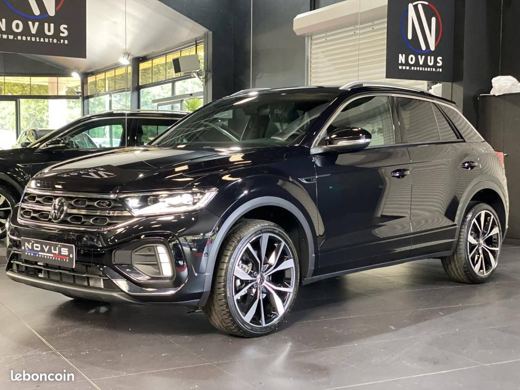 
                                                Voiture
                                                 Volkswagen T-Roc DSG 150 CV R-LINE ÉDITION /JA 19+ATTELAGE /TVA RÉCUPÉRABLE