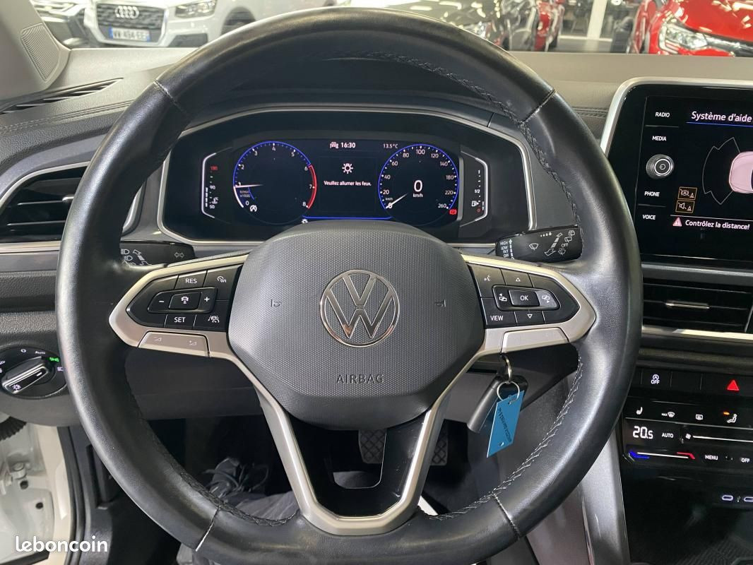 
                                                Voiture
                                                 Volkswagen T-Roc VW 1.0 TSI 110 STYLE / TVA RÉCUPÉRABLE EXPORT POSSIBLE