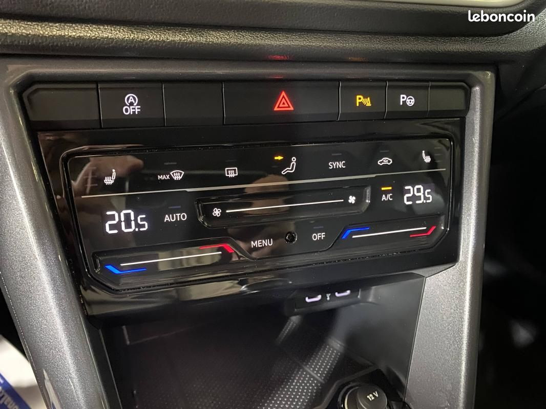 
                                                Voiture
                                                 Volkswagen T-Roc VW 1.0 TSI 110 STYLE / TVA RÉCUPÉRABLE EXPORT POSSIBLE