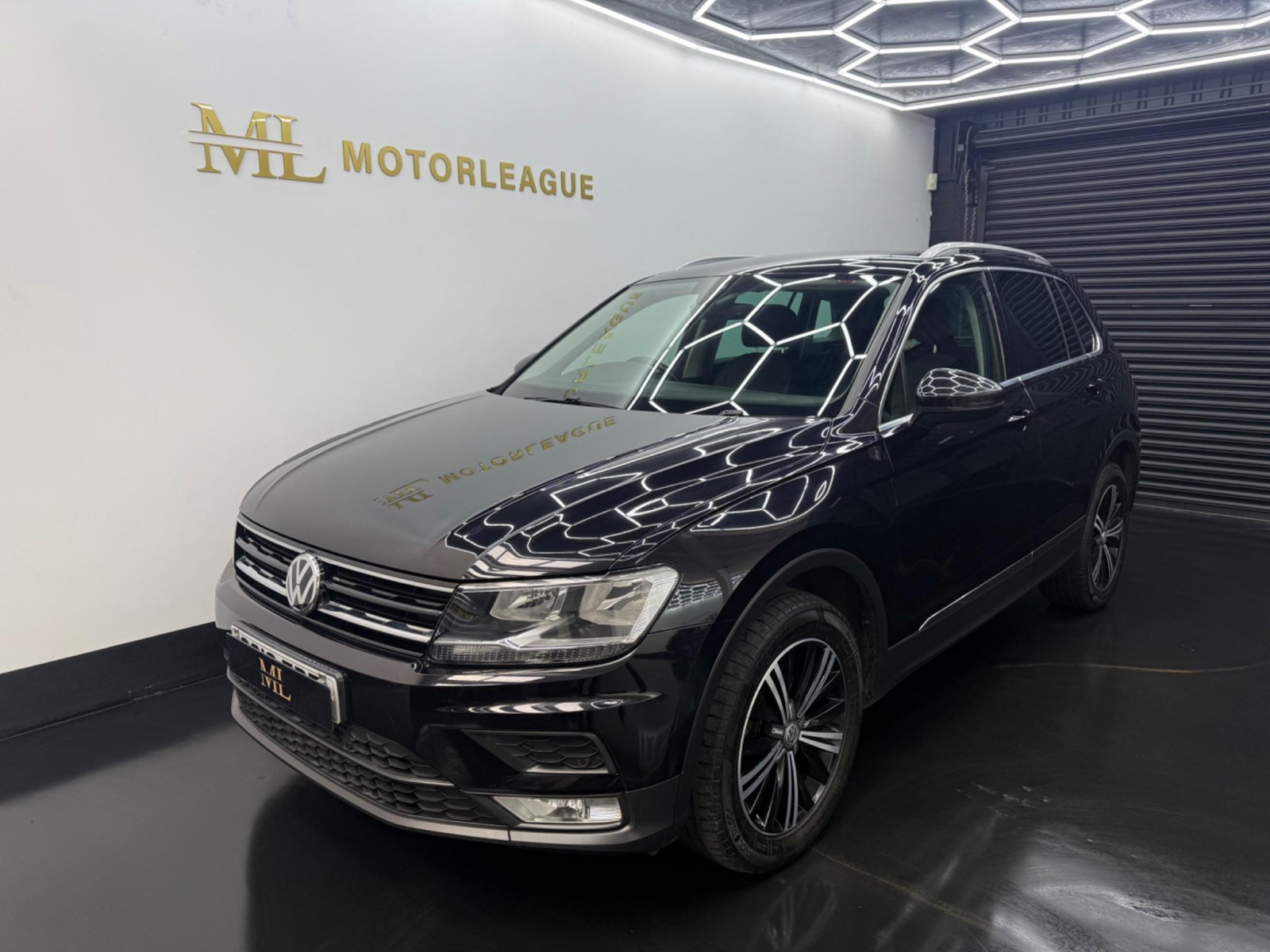 
                                                Voiture
                                                 Volkswagen Tiguan 2.0 TDI BlueMotion Tech SE DSG 4Motion Euro 6 (s/s) 5dr