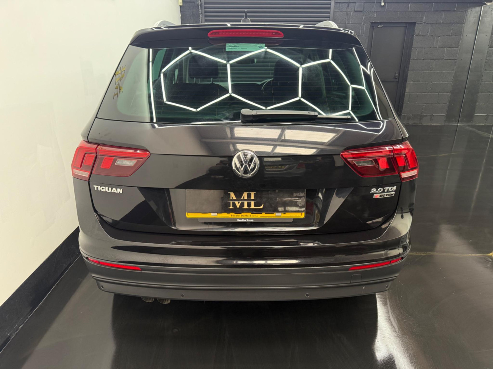 
                                                Voiture
                                                 Volkswagen Tiguan 2.0 TDI BlueMotion Tech SE DSG 4Motion Euro 6 (s/s) 5dr