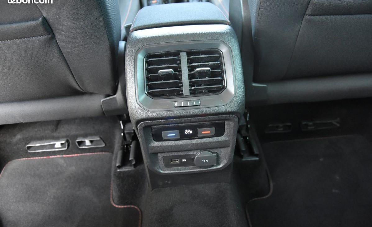 
                                                Voiture
                                                 Volkswagen Tiguan II 1.4 TSI 150ch Sound 4X2 -1ère Main