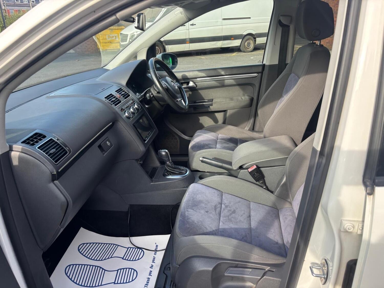 
                                                Voiture
                                                 Volkswagen Touran 1.4 TSI HIGHLINE AUTOMATIC 5dr