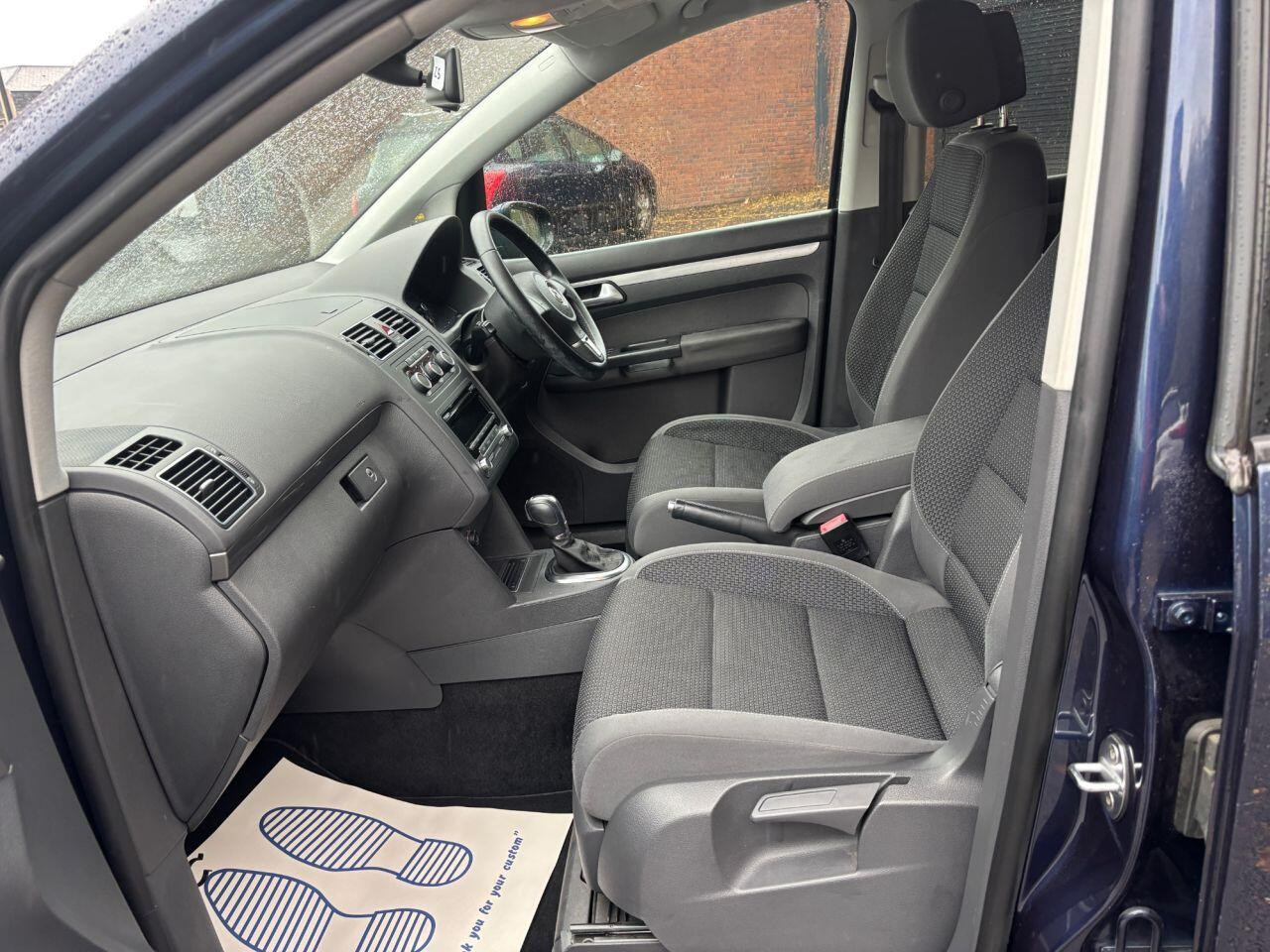 
                                                Voiture
                                                 Volkswagen Touran SE FSI 7 STR AUTO MOT 9/26 7 SEATS 56K ONLY 1.4 5dr