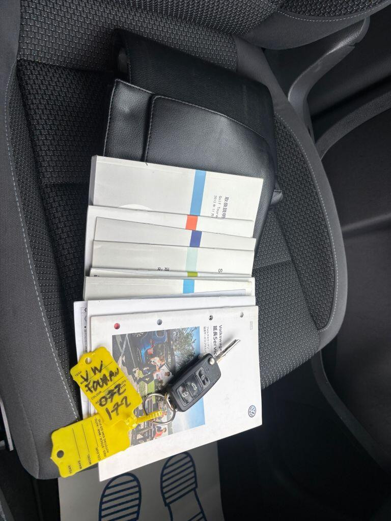 
                                                Voiture
                                                 Volkswagen Touran SE FSI 7 STR AUTO MOT 9/26 7 SEATS 56K ONLY 1.4 5dr