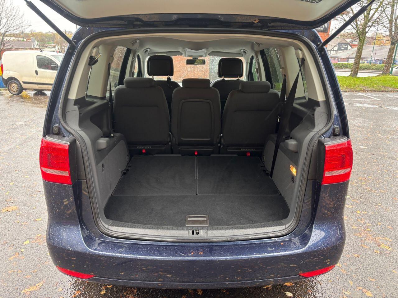 
                                                Voiture
                                                 Volkswagen Touran SE FSI 7 STR AUTO MOT 9/26 7 SEATS 56K ONLY 1.4 5dr