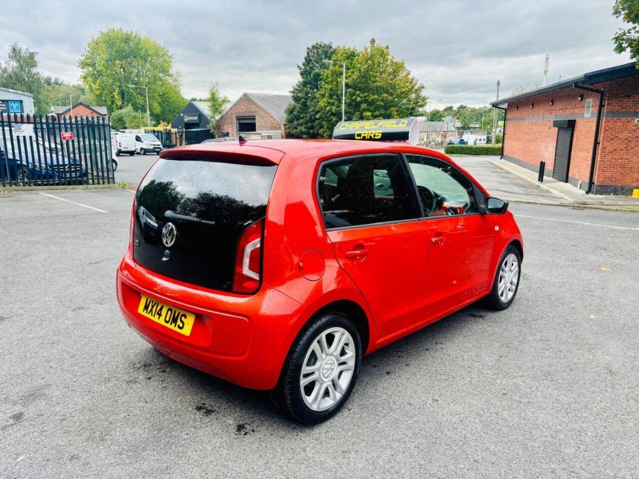 
                                                Voiture
                                                 Volkswagen UP! Hatchback 1.0 High up! (2014/14) 5dr