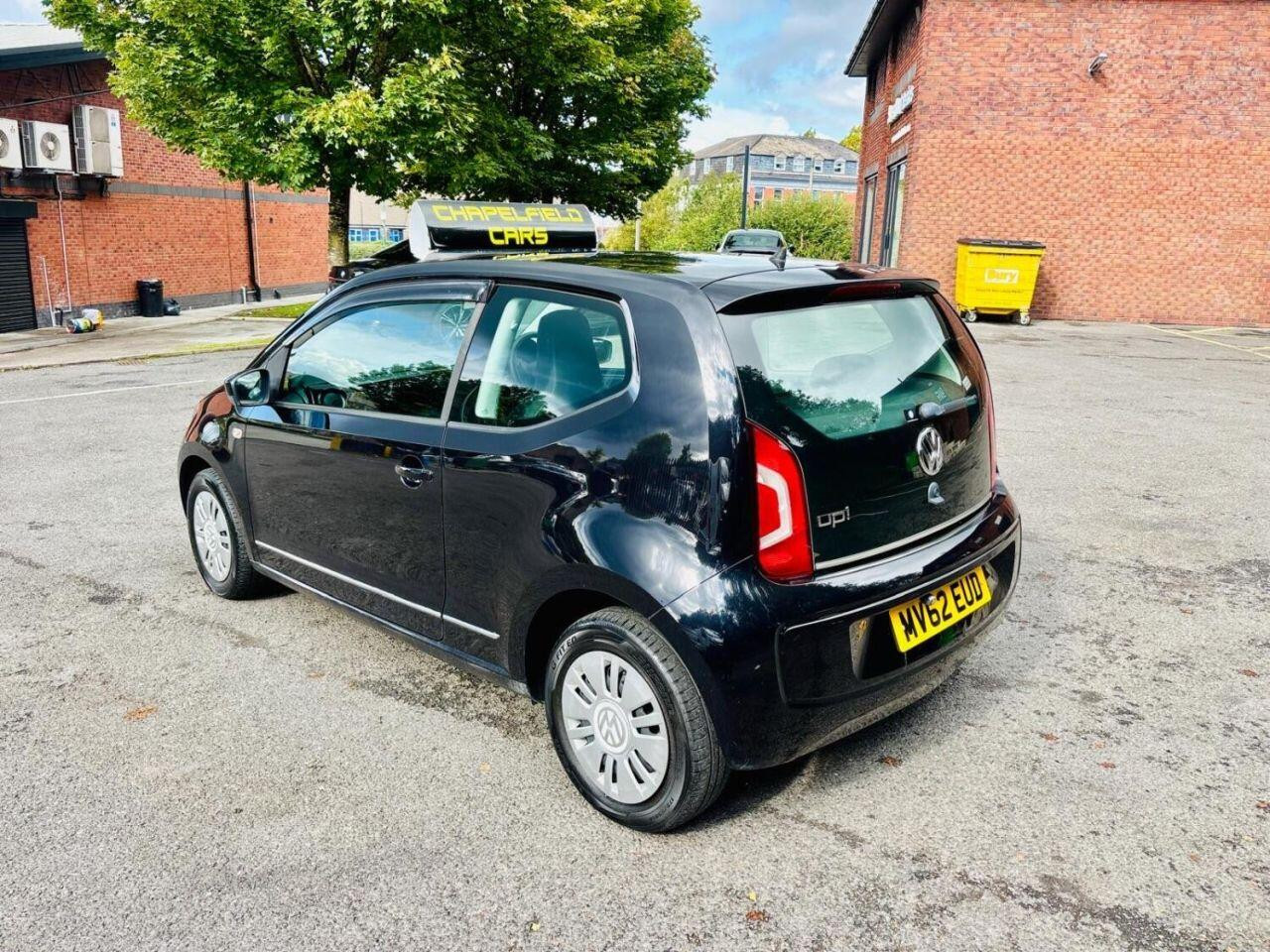 
                                                Voiture
                                                 Volkswagen UP! Hatchback 1.0 Move up! (2013/62) 3dr