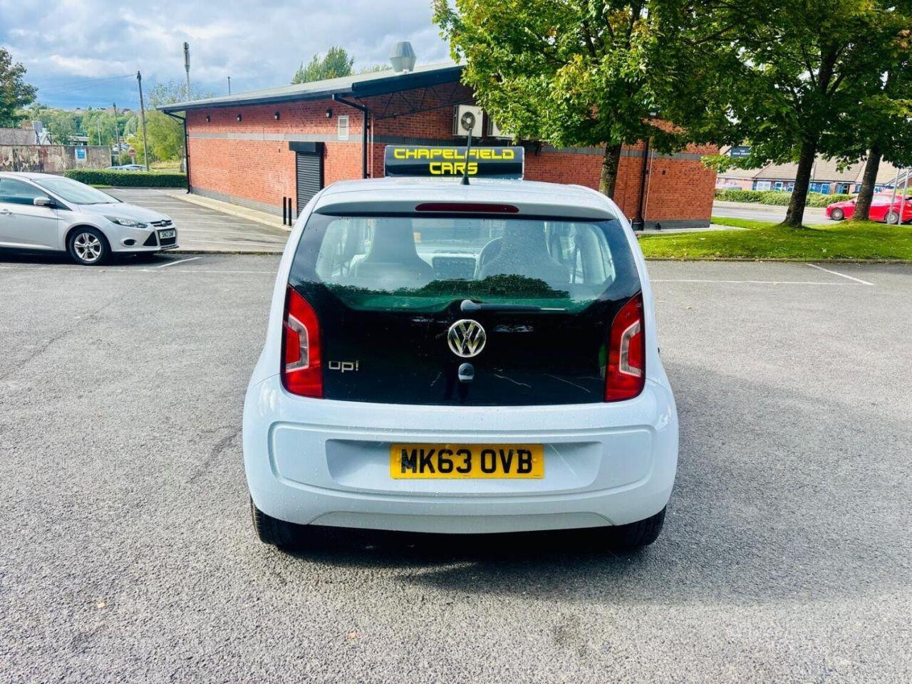 
                                                Voiture
                                                 Volkswagen UP! Hatchback 1.0 Move up! (2013/63) 3dr