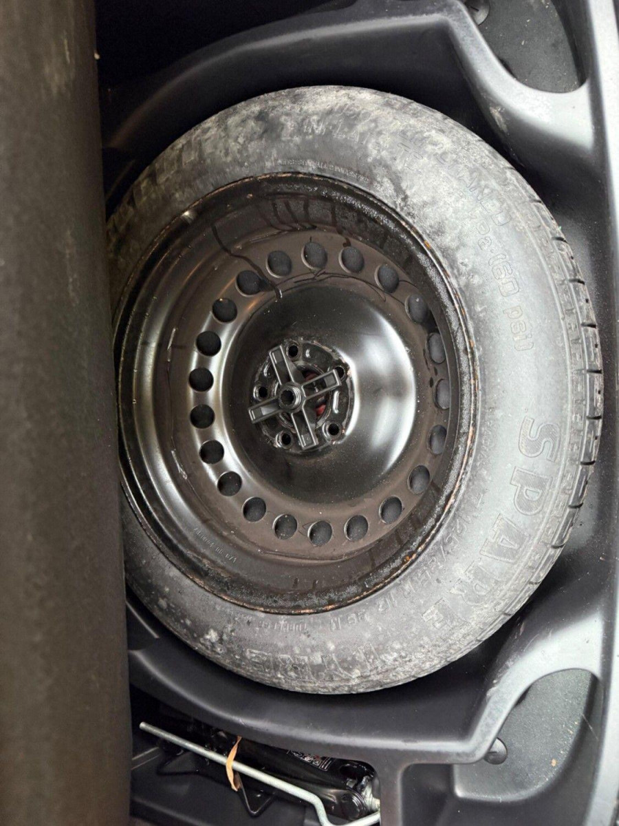 
                                                Voiture
                                                 Volvo C30 1.6D DRIVe R-Design Coupe 2dr Diesel Manual (119 g/km, 108 bhp)