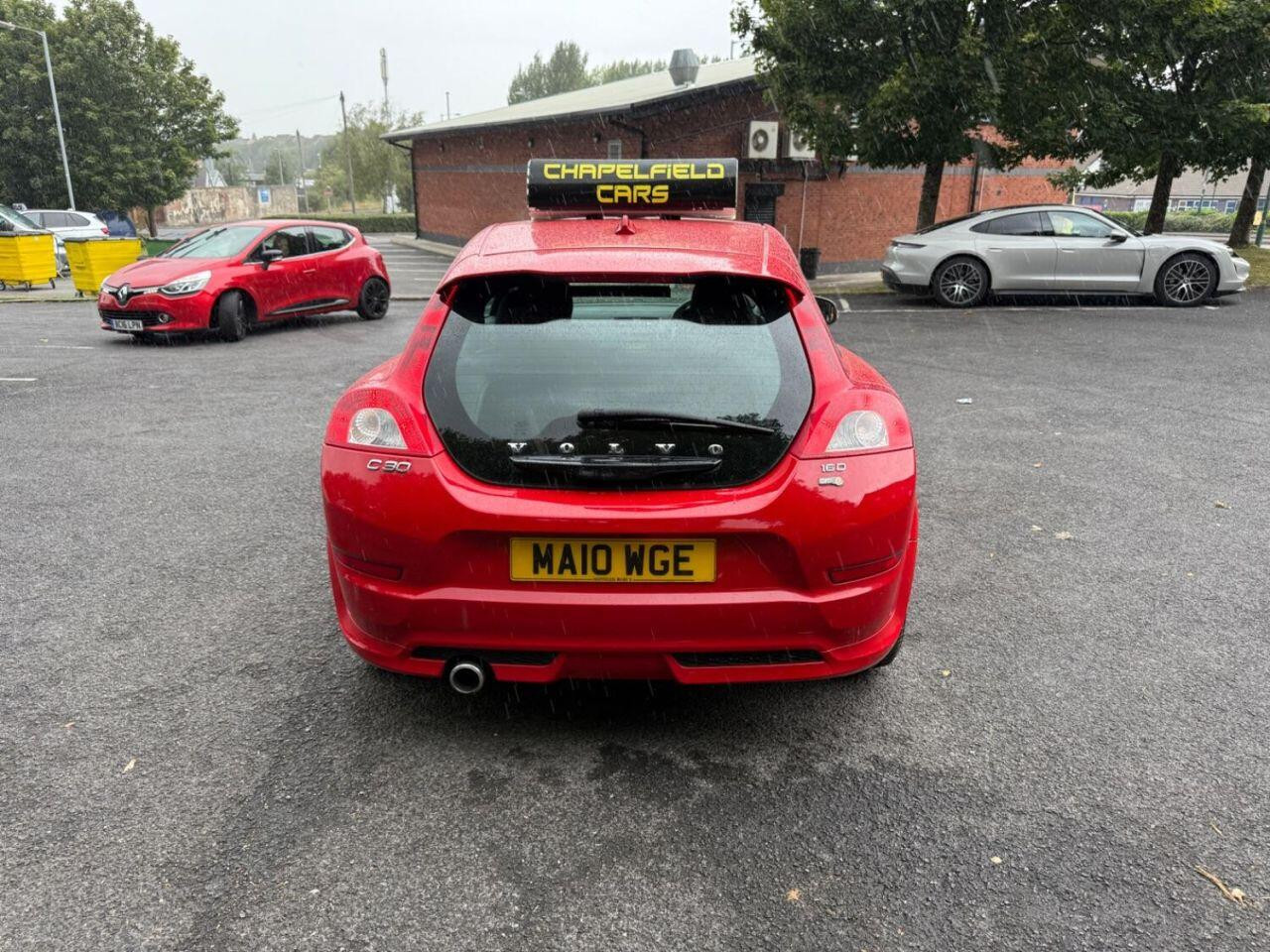 
                                                Voiture
                                                 Volvo C30 1.6D DRIVe R-Design Coupe 2dr Diesel Manual (119 g/km, 108 bhp)