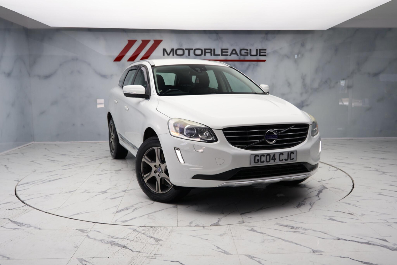 
                                                Voiture
                                                 Volvo XC60 2.4 D5 SE Lux Nav Geartronic AWD Euro 5 5dr