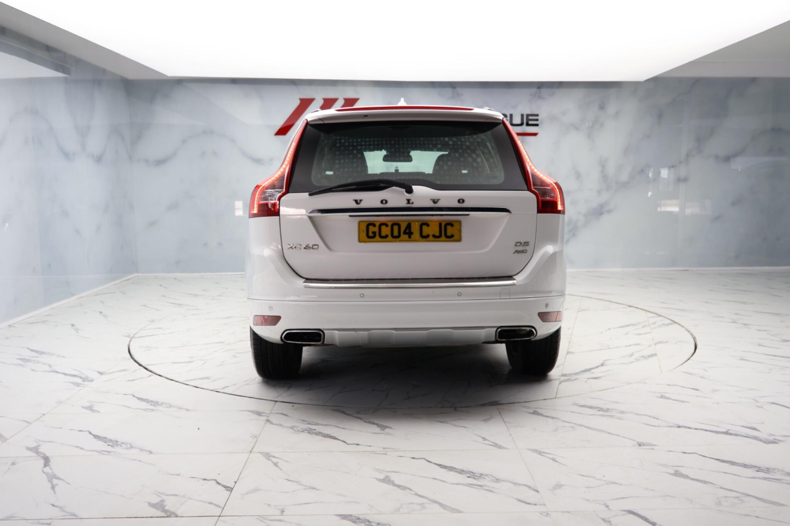 
                                                Voiture
                                                 Volvo XC60 2.4 D5 SE Lux Nav Geartronic AWD Euro 5 5dr