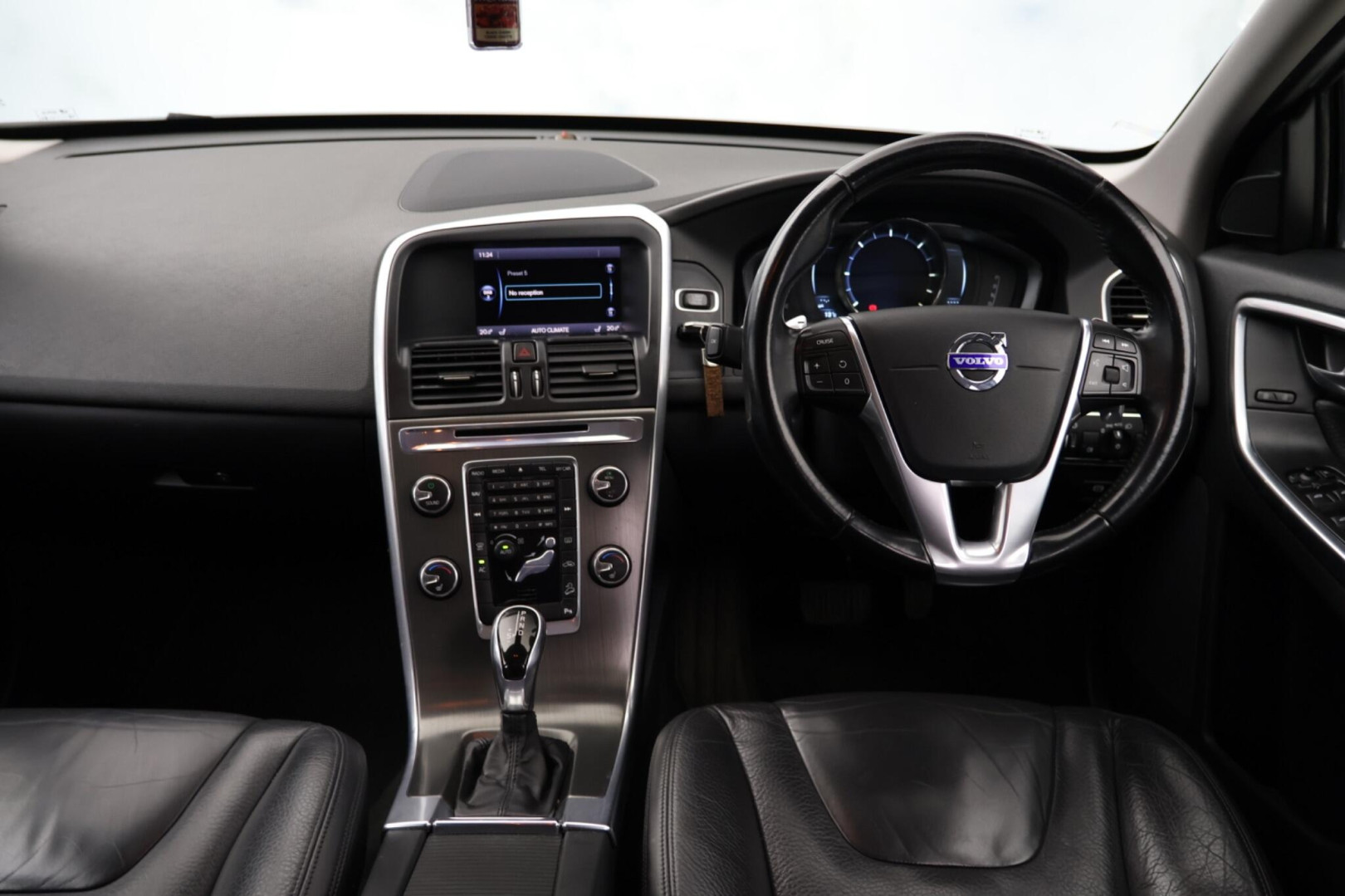 
                                                Voiture
                                                 Volvo XC60 2.4 D5 SE Lux Nav Geartronic AWD Euro 5 5dr