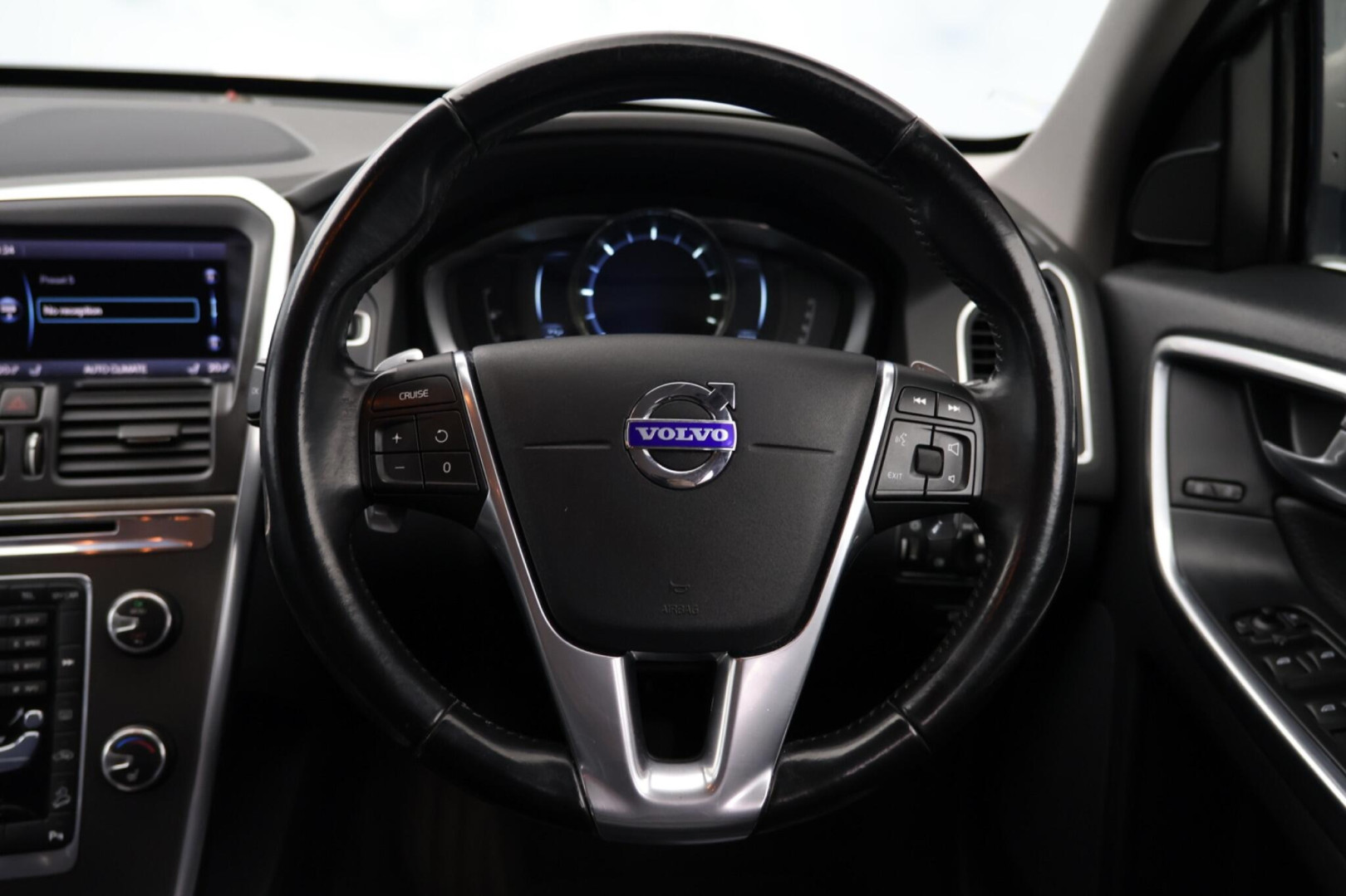
                                                Voiture
                                                 Volvo XC60 2.4 D5 SE Lux Nav Geartronic AWD Euro 5 5dr