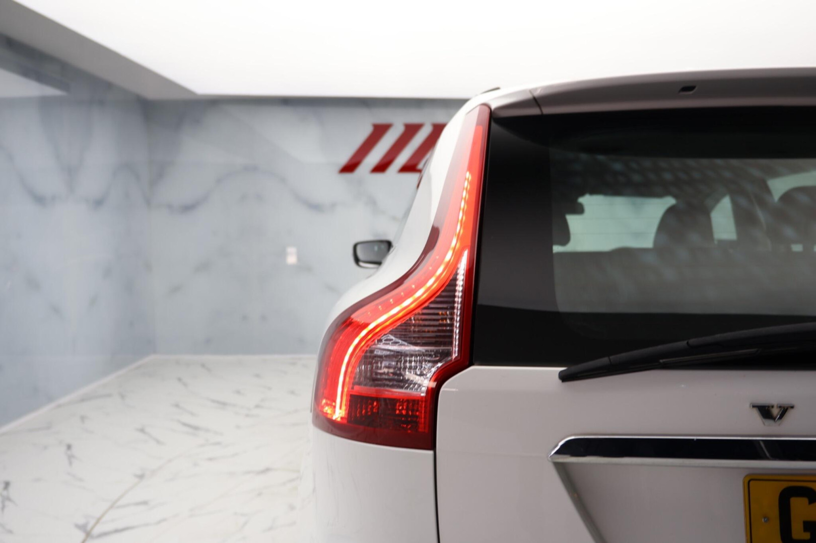 
                                                Voiture
                                                 Volvo XC60 2.4 D5 SE Lux Nav Geartronic AWD Euro 5 5dr